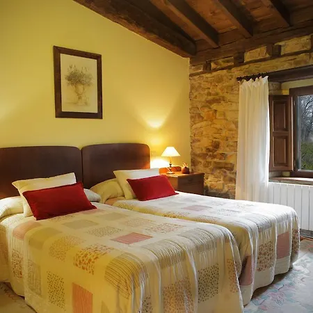 Country house El Cajigal De Quintana *